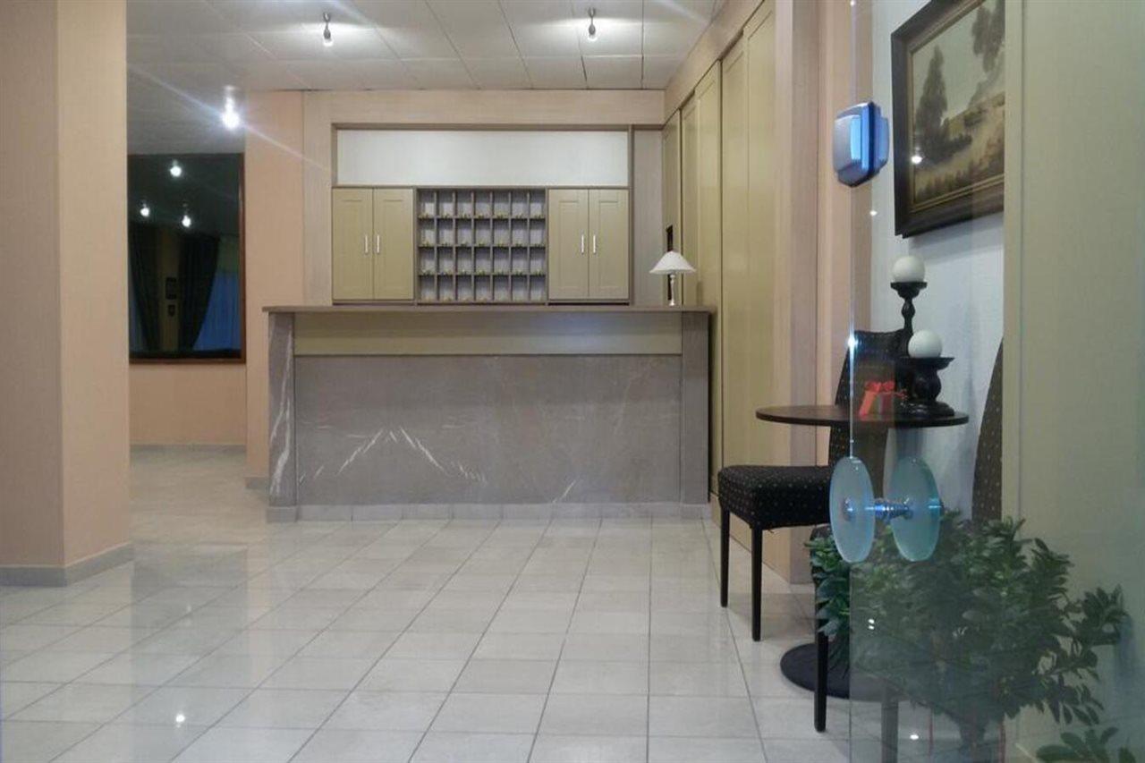 Arion Hotel ルートラキ エクステリア 写真